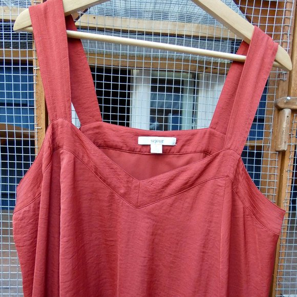 Cool and classy summer dress by Sejour! - Picture 1 of 10